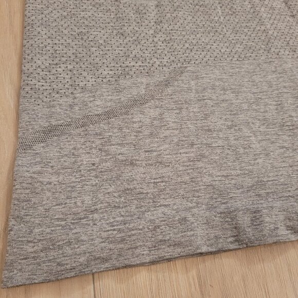 LULULEMON | Swiftly Tech Racerback Tank Top Waist / Race Length | Sz. 8 - Picture 7 of 10